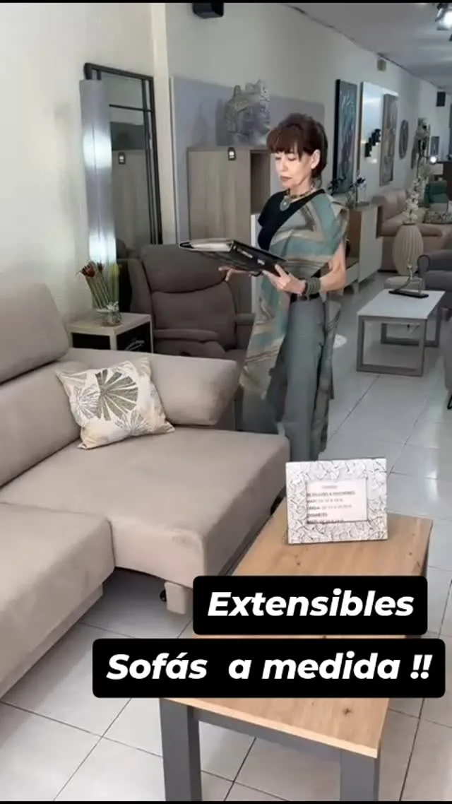 Prueba nuestros sofás, máximo confort y garantía . Todas las medidas, extensibles con motor o tracción de ruedas!!! Da paso a la estrella de casa !!!#

# sofa # sofas # amedida # proyecto interiores # diseño italuano # sofa motor # sofa tracción #  autolimpiable# sofá tela mascotas # tapicería # froca # mopal # tapiceros reunidos # chaisselongue # arcones en brazo #  confort#